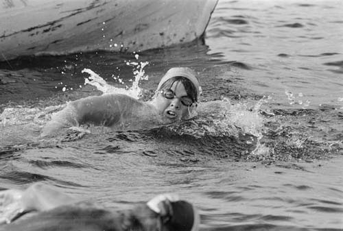 The first woman to cross 