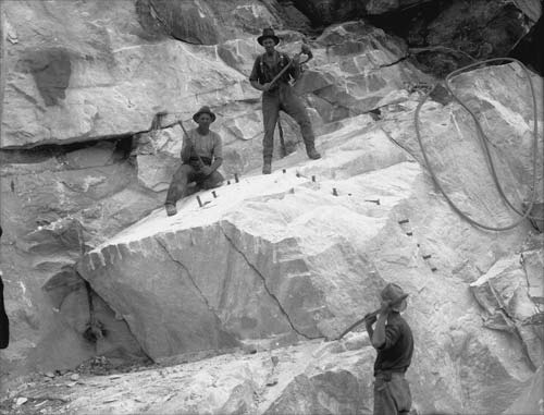 Quarrying Tākaka marble
