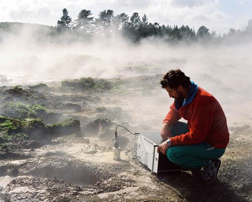 Monitoring seismic activity