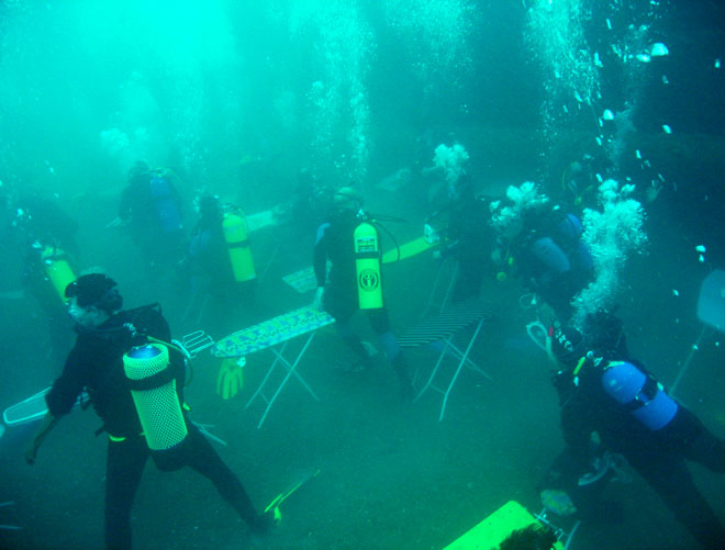 Underwater ironing 