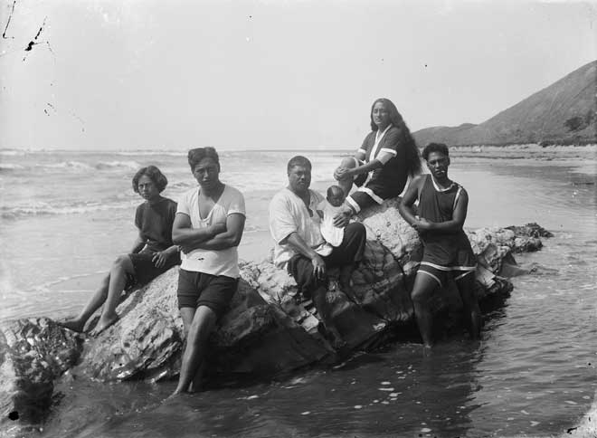 Family outing, 1910