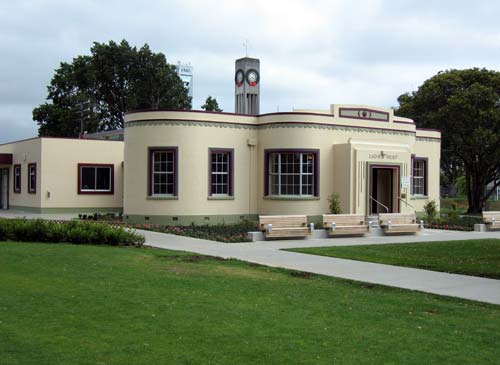 Rest rooms, Palmerston North