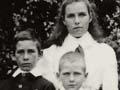 Family group (2nd of 3)