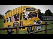 Video: Tīrau, corrugated-iron capital - Roadside Stories