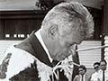 Howard Morrison knighted
