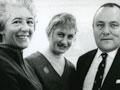 <em>Urban women</em>