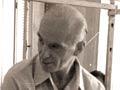 Dr Jack Enwright with patient in Qui Nhon hospital