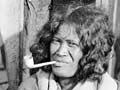 Māori women smoking pipes 