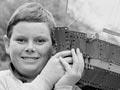 Playing with Meccano, 1986